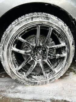 Wheel and Rim Detailing
